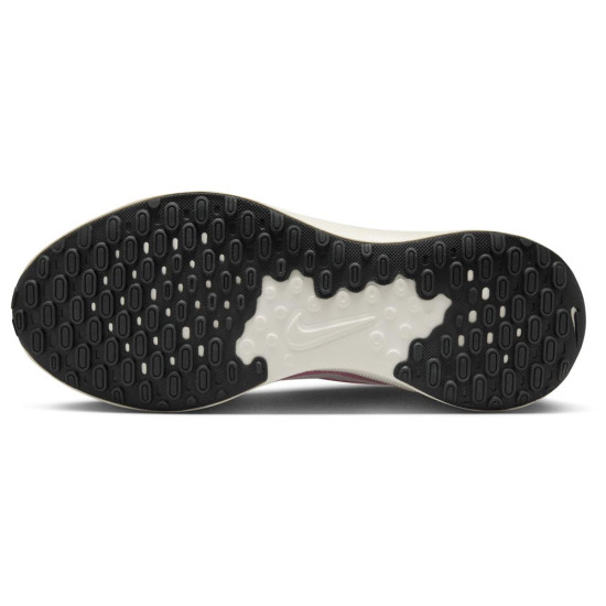 Nike Revolution 7 W